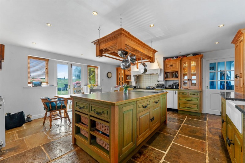 Images for 200 Whirley Road, Macclesfield, SK10