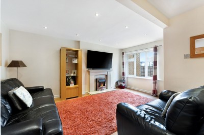 Images for Dawlish Close, Bramhall, SK7 EAID:2458577900 BID:cc3b723c-d9b3-4363-98e9-f3a7b04b7bc7