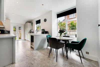 Images for Knutsford Road, Wilmslow, SK9 EAID:2458577900 BID:8a55d7cc-7486-4316-8378-2d408d675aae