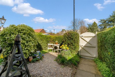 Images for 18 Bollin Grove, Prestbury, SK10 EAID:2458577900 BID:8a55d7cc-7486-4316-8378-2d408d675aae