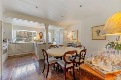 Images for 18 Bollin Grove, Prestbury, SK10 EAID:2458577900 BID:8a55d7cc-7486-4316-8378-2d408d675aae