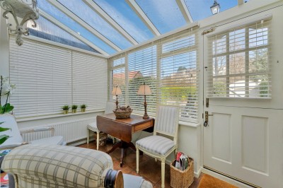 Images for 18 Bollin Grove, Prestbury, SK10 EAID:2458577900 BID:8a55d7cc-7486-4316-8378-2d408d675aae