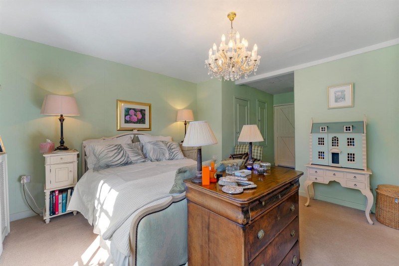 Images for 18 Bollin Grove, Prestbury, SK10